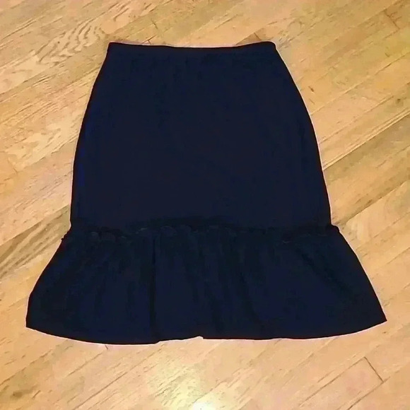 Black Skirt - Picture 1 of 3